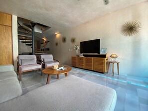 Een 50-inch smart-tv met digitale zenders