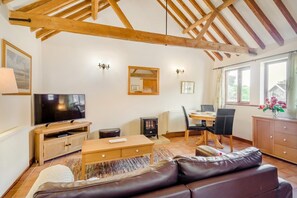 Living area - 1 Bed in Wissett (oc-hhart) (Wissett)