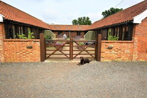 Property grounds - 2 Bed in Wissett (oc-hfleet) (Wissett)