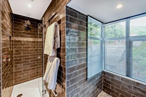 Towels - 4 Bed in Lynmouth (oc-s27999) (Lynmouth)