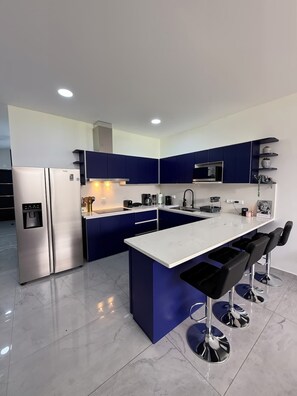 Private kitchen - 2 Bedroom Condo in Central Jaco (Jaco)