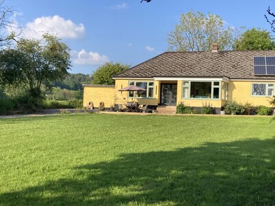 3 Bed in Broadhembury (oc-t27980)