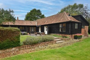 Exterior - 2 Bed in Yoxford (oc-b27975) (Middleton Moor)