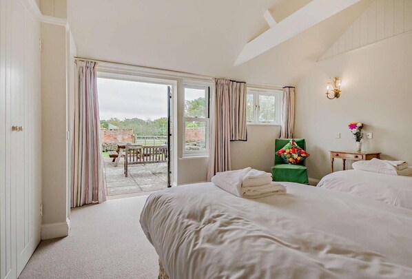 2 bedrooms, free WiFi, bed sheets - 2 Bed in Yoxford (oc-b27975) (Middleton Moor)