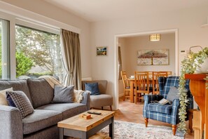 TV - 3 Bed in Ashbourne (oc-e27970) (Ashbourne)