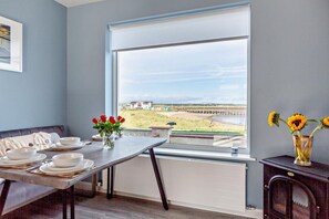 Dining - 2 Bed in Amble (oc-l28057) (Amble)