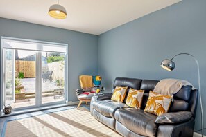 TV - 2 Bed in Amble (oc-l28057) (Amble)