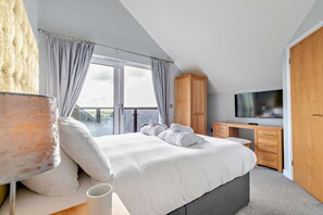 Iron/ironing board, free WiFi, bed sheets - Winnards - Two Bedroom House, Sleeps 4 (Winnard's Perch)