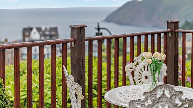 Unclassified image, 1 of 37, button - 3 Bed in Lynton (oc-n28090) (Lynmouth)