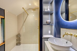 Towels - 3 Bed in Lynton (oc-n28090) (Lynmouth)