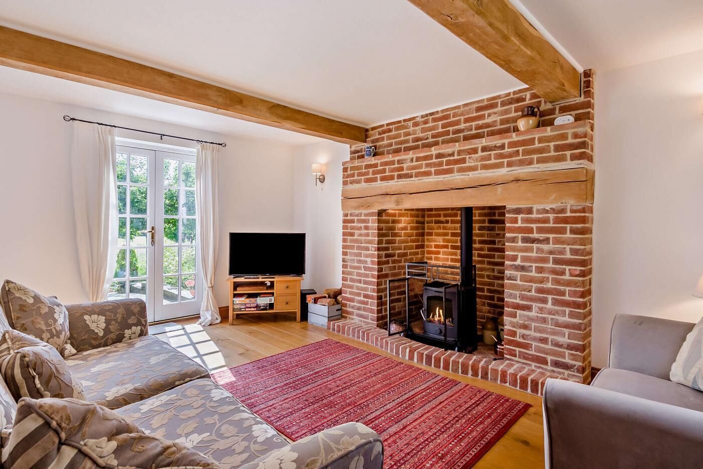 تلفزيون، مدفأة