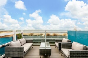 Terrace/patio - 2 Bed in Whitstable (oc-b28125) (Whitstable)