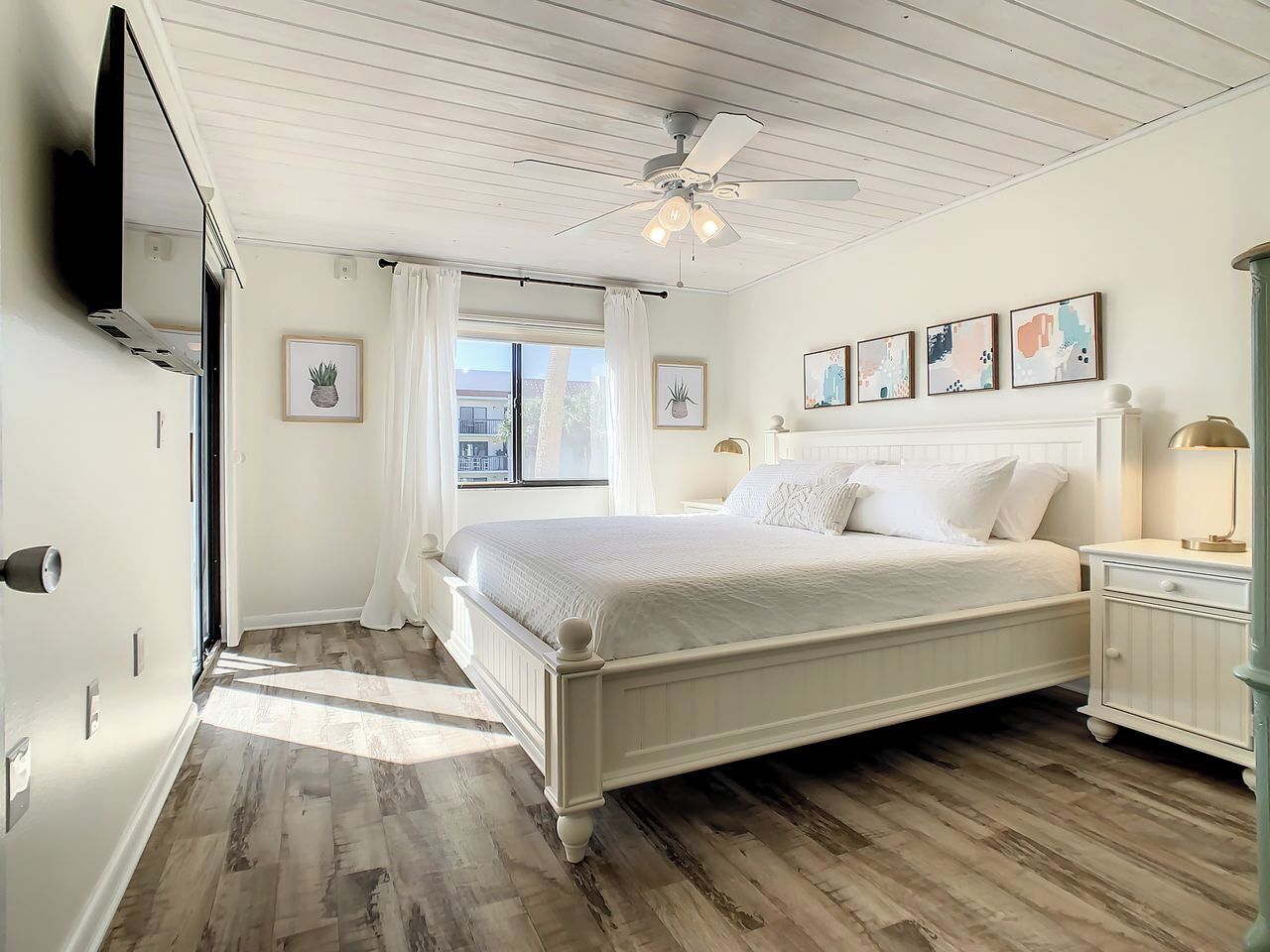 1 soverom, strykejern/-brett, wi-fi (inkludert) og sengetøy