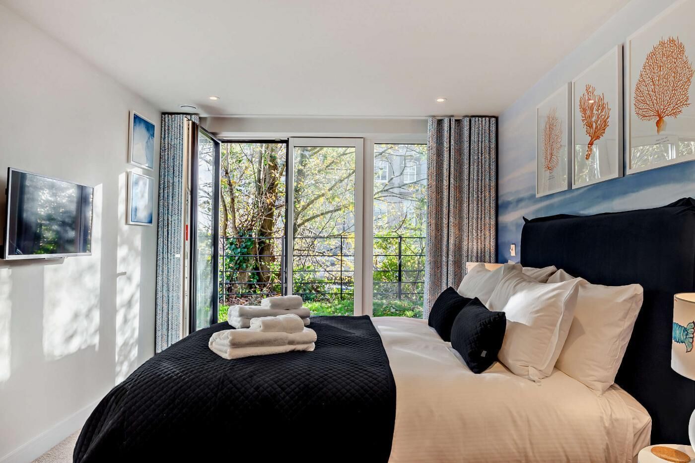 熨斗/熨衫板、免費 Wi-Fi、床單