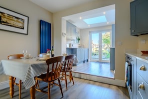 Microwave, oven, dishwasher, high chair - 2 Bed in Southwold (oc-h28131) (Southwold)