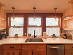 Fridge, microwave, oven, stovetop - Dog-Friendly, Sophisticated, & Chic Designer Suite (Newberg)