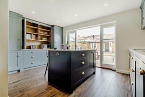 Interior - 3 Bed in Southwold (oc-r11173) (Southwold)