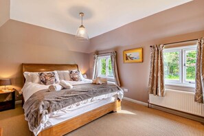 مكواة/لوح كي وواي فاي مجانًا وملاءات أسرّة