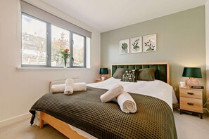 Bügeleisen/Bügelbrett, Reisekinderbett, kostenloses WLAN, Bettwäsche