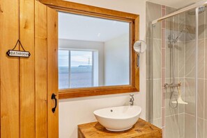 Hair dryer, towels - 2 Bed in Outwell (oc-a28259) (Upwell)