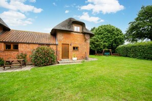 Exterior - 3 Bed in East Somerton (oc-22006) (East Somerton)