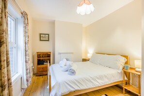 Iron/ironing board, free WiFi, bed sheets - 2 Bed in East Runton (oc-m837) (East Runton)