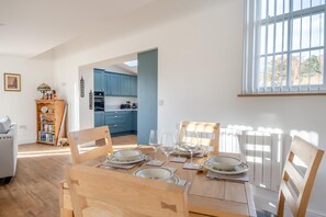 Dining - 1 Bed in Tasburgh (oc-t28242) (Long Stratton)