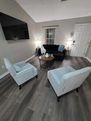 Smart TV - 2b/2b townhome in Martinez, GA off I-20! Close to the Masters, Fort Gordon, & AU (Martinez)