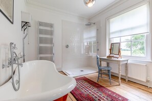 Towels - 4 Bed in Wolterton (oc-t28258) (Wolterton)