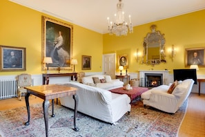 TV, fireplace - 7 Bed in Wolterton (oc-t28256) (Wolterton)