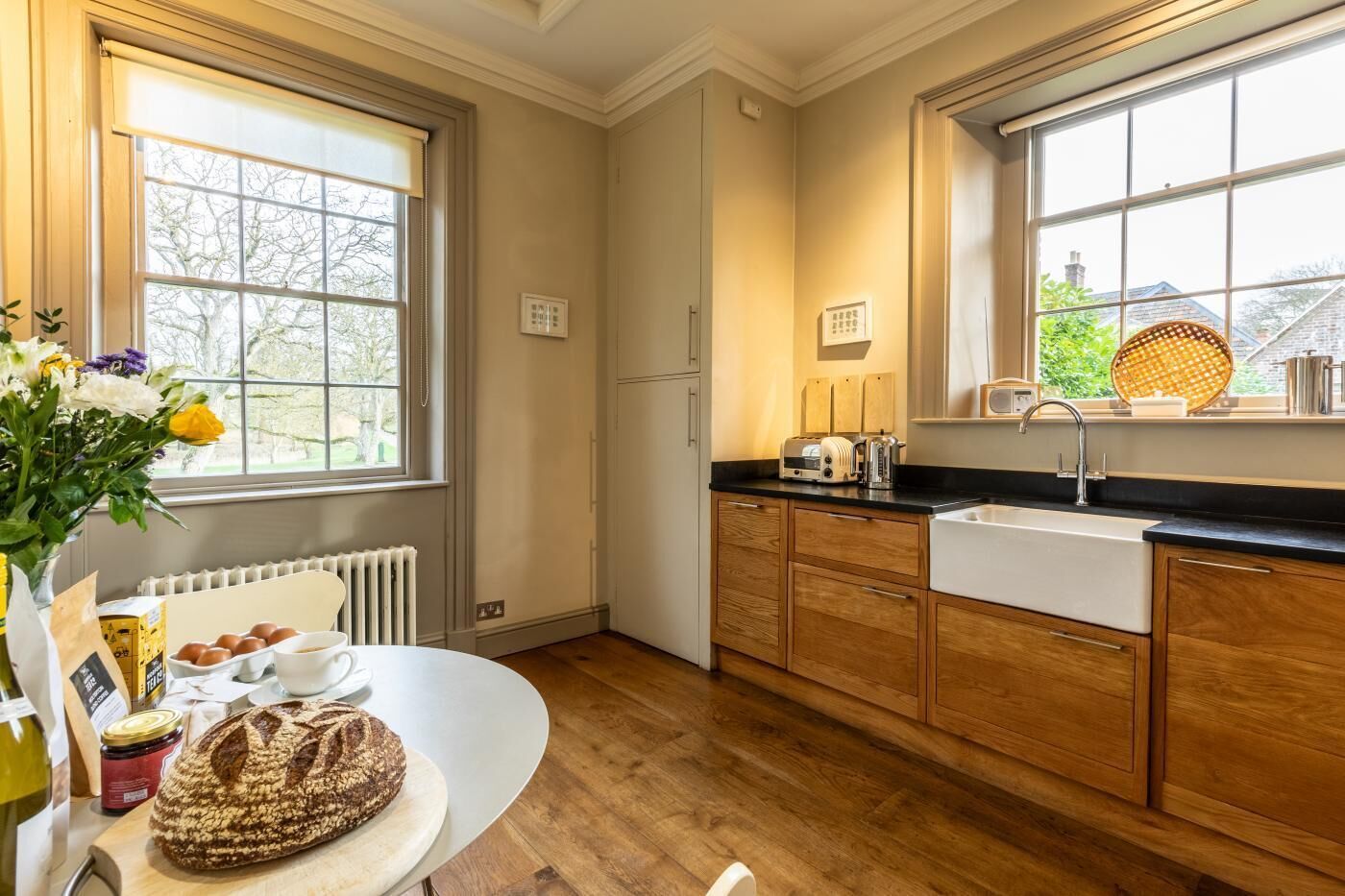 المنشأة من الداخل