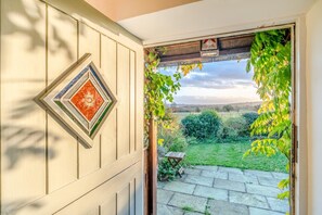 Interior - 3 Bed in Carsington (oc-r28282) (Hopton)