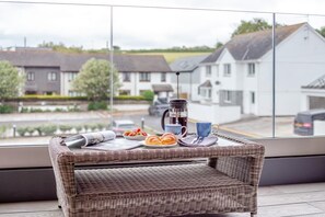 Dining - 2 Bed in Harlyn Bay (oc-a28321) (Harlyn Bay)