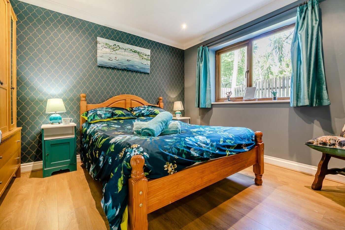 2 bedrooms, iron/ironing board, travel cot, free WiFi