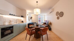 Dining - Ando Living - São Miguel House - 101 (Porto)