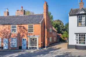 Exterior - 3 Bed in Wangford (oc-c18609) (Wangford)