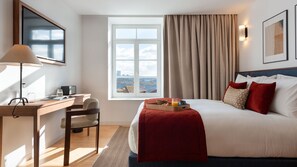 Iron/ironing board, free WiFi, bed sheets - Ando Living - São Miguel House - 103 (Porto)