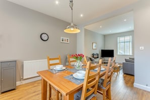 Dining - 2 Bed in Amble (oc-b28345) (Amble)