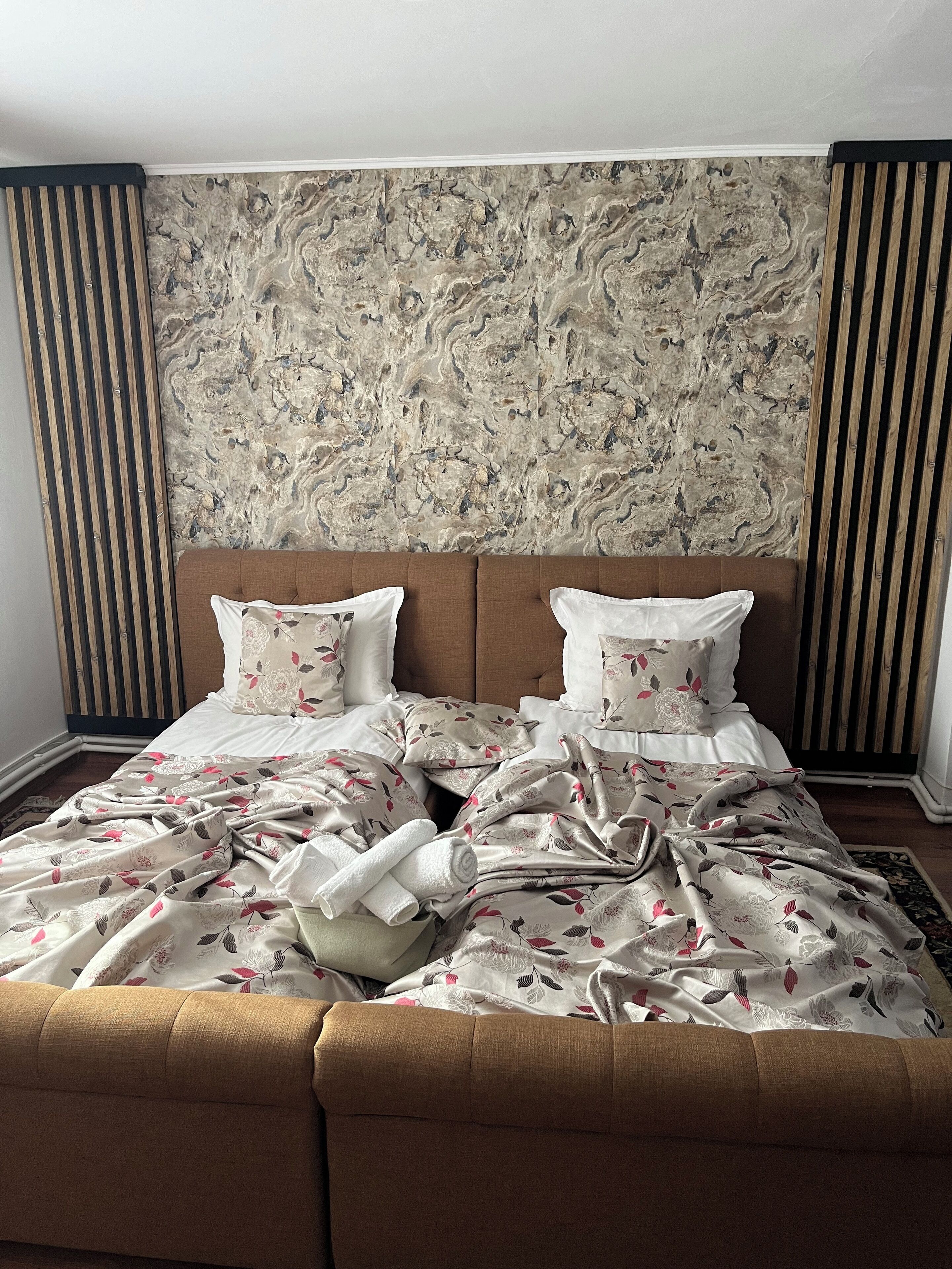 Tabla de planchar con plancha 