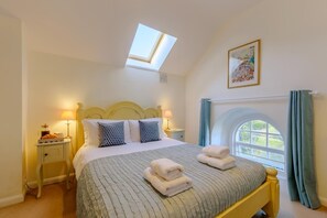 3 bedrooms, iron/ironing board, free WiFi, bed sheets - 3 Bed in Bainbridge (oc-c28300) (Bainbridge)