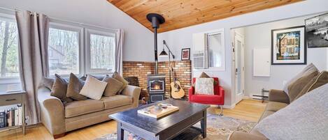 Televisión, chimenea