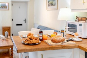 Dining - 1 Bed in Askrigg (oc-n28350) (Askrigg)