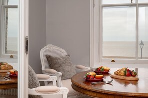 Dining - 4 Bed in Aldeburgh (oc-e28371) (Aldeburgh)