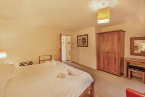 2 bedrooms, iron/ironing board, free WiFi, bed sheets - 2 Bed in Newby Bridge (oc-o28384) (Newby Bridge)