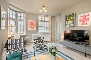 TV - 4 Bed in Cromer (oc-k28392) (Cromer)