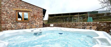 Bain à remous extérieur