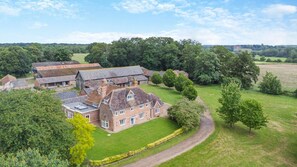 Exterior - 7 Bed in Kimberley (oc-p28132) (Kimberley)