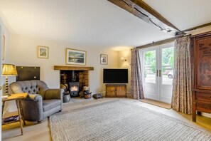 Interior - 7 Bed in Kimberley (oc-p28132) (Kimberley)