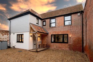 Exterior - 3 Bed in Cromer (oc-o28424) (Cromer)