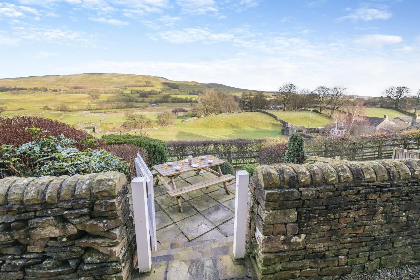 屋外ダイニングエリア